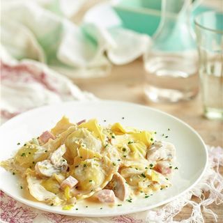 Ravioles de jamón y queso