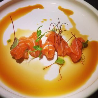 1. Carpaccio di salmone