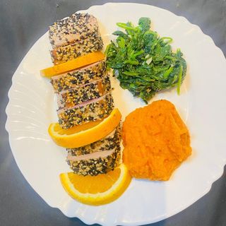 Atum Braseado com Crosta de Sementes de Sésamo