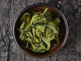 Фірмові мариновані огірки (100g)