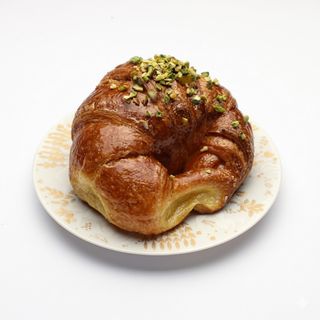 Brioche con crema al pistacchio