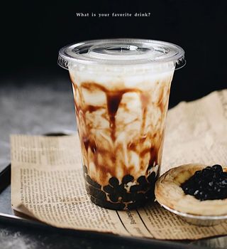 Latte al zucchero nero con tapioca