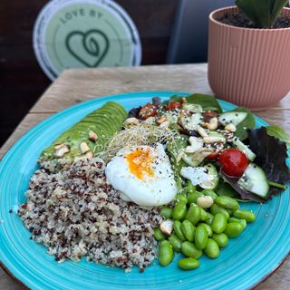 Quinoa Bowl