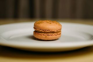 Макарун солона карамель