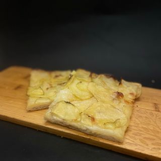 Pizza patate e mozzarella 200 g