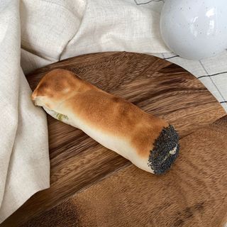 Luna z mozzarellą i oliwkami