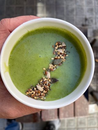 Crema espinacas, garbanzos, tahini