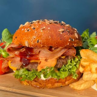 Meniu Bun-Burger Beef mediu