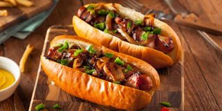 Хот-дог з беконом(220г)