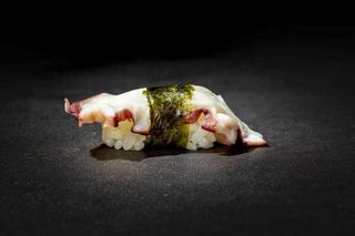 238. Nigiri polipo - 2 pezzi