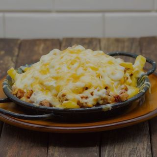 Menú cheese fries de kebab mediana