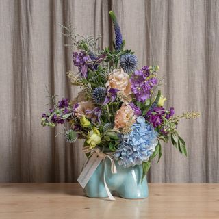 Mini Bum Bum Turquesa con Flores Frescas