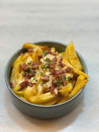 Patatas Con Cheddar