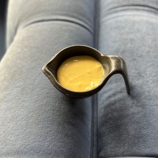 Cоус сирний