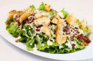 Salada Caesar