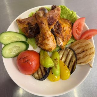 Жареный куриный окорочок