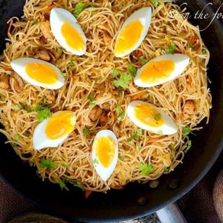 Egg noodles porzione media