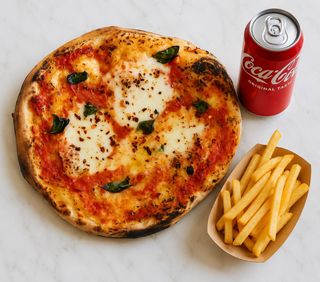 Margherita + Patatine + Bibita a scelta