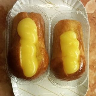 Babà con crema pasticcera
