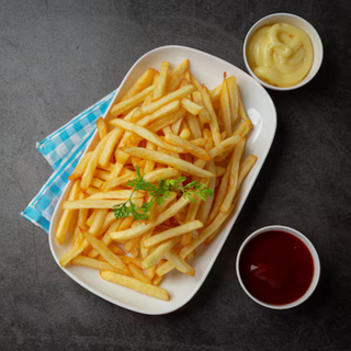 Chips Plain served with salad