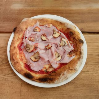 Pizza Regina (33 Cm.)