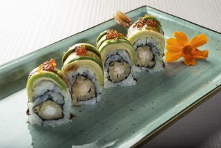 DRAGON ROLL (4 PZS.)