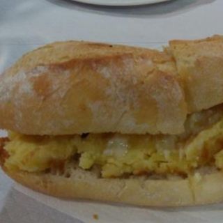 Bocadillo de tortilla de patatas