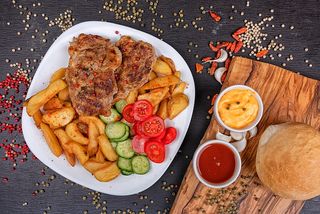 Meniu ceafa de porc - 630 gr