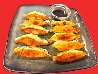 5. Gyozas De Ternera Fritas (6 Uds.)