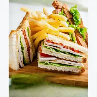 Сlub сандвич с курицей