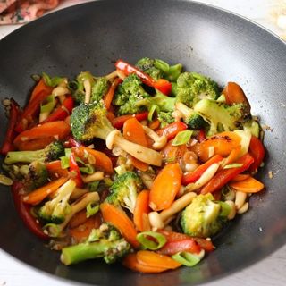 Verduras Variadas En Wok 炒时蔬