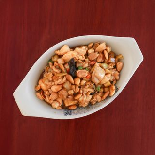 Galinha com Amêndoas e Bambu