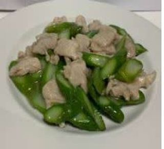 414. Pollo con asparagi