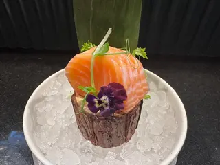 Sashimi Salmone 4pz