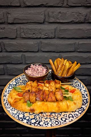FRIGARUI DIN PIEPT DE PUI LIPIE SI CARTOFI PRAJITI