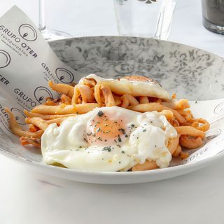 Rabas Fritas Finas Con Huevos Camperos (Ración)