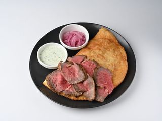 Чебурек з телятиною (200g)