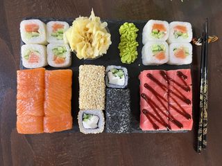 Суші Сет Тет-а-Тет (960г)