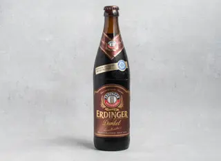 Erdinger dunkel pivo