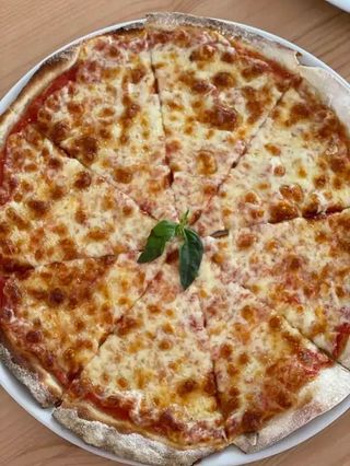 Pizza Margherita