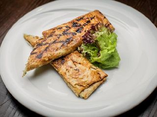 Сулугуні в лаваші (150 г)