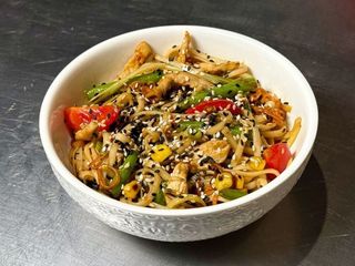 Удон з куркою (360g)