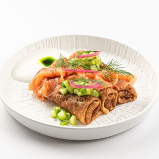 Креп с лососем