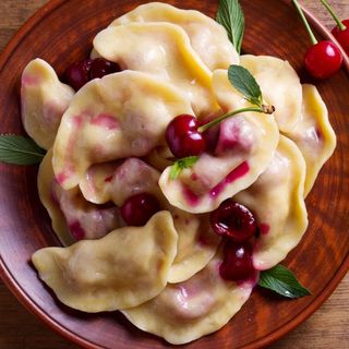 Pierogi z wiśniami 8 szt.