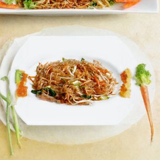 Spaghetti di soia con carne piccante