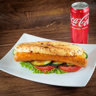 Obrok kobasica i Coca-Cola 0.33l