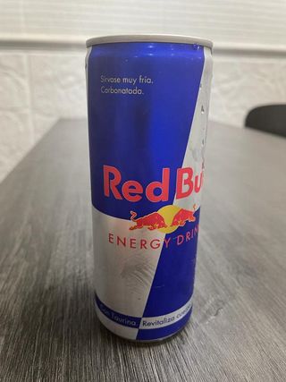 Red Bull lata 25 cl (muy fría)