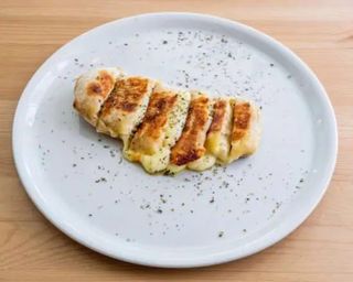 Pão de Alho com Queijo e Orégãos
