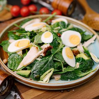 Протеинова салата (350гр)