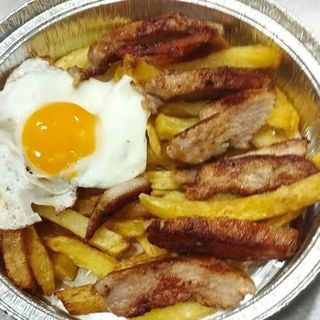 Combinado Patatas, Huevo y Lomo Adobado